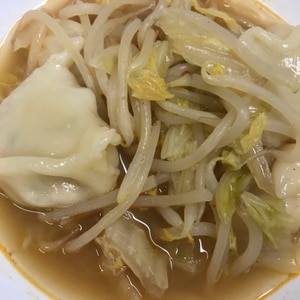 冷凍水餃子de☆キムチスープ